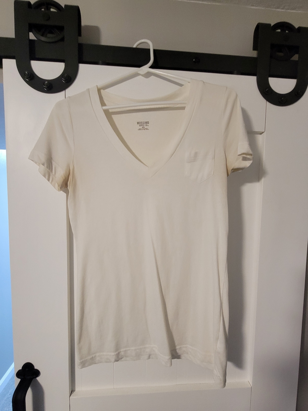 Mossimo Supply Co. Women's Cream V-Neck Pocket Tee